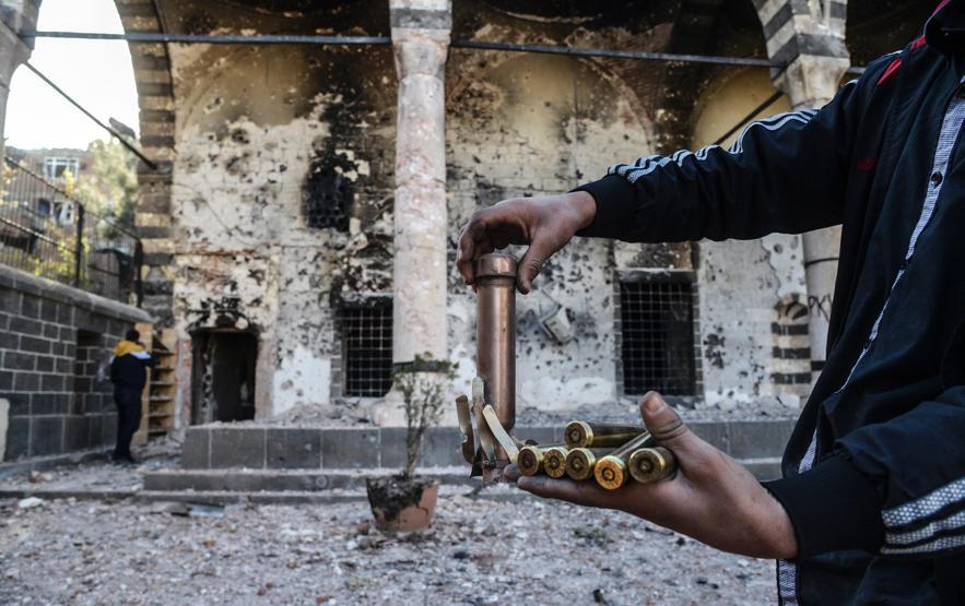 İşte sokağa çıkma yasağının ardından Diyarbakırın Sur ilçesi