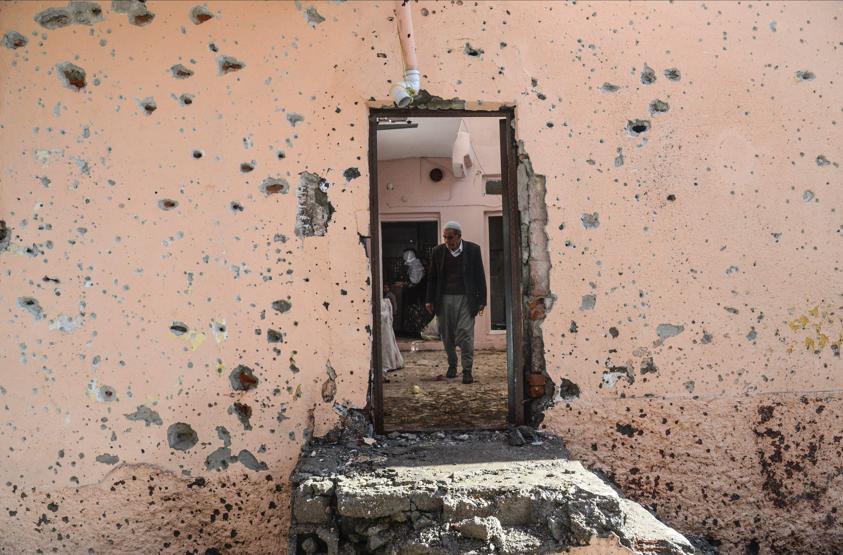 İşte sokağa çıkma yasağının ardından Diyarbakırın Sur ilçesi
