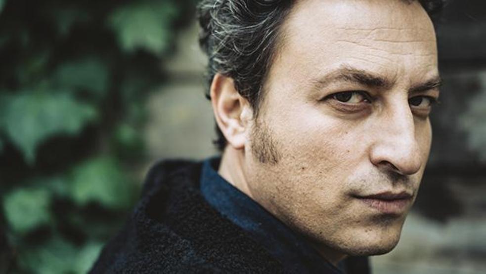 Onur Saylak: Evlendikten sonra da aşkı bırakmamalısın