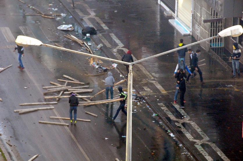 Diyarbakırdaki HDP yürüyüşünde olaylar çıktı