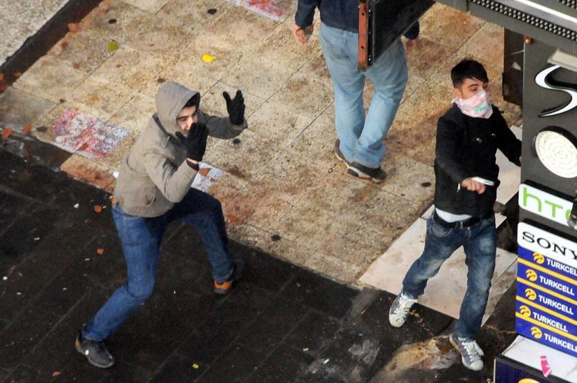 Diyarbakırdaki HDP yürüyüşünde olaylar çıktı