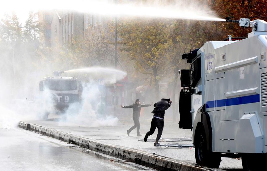 Diyarbakırdaki HDP yürüyüşünde olaylar çıktı