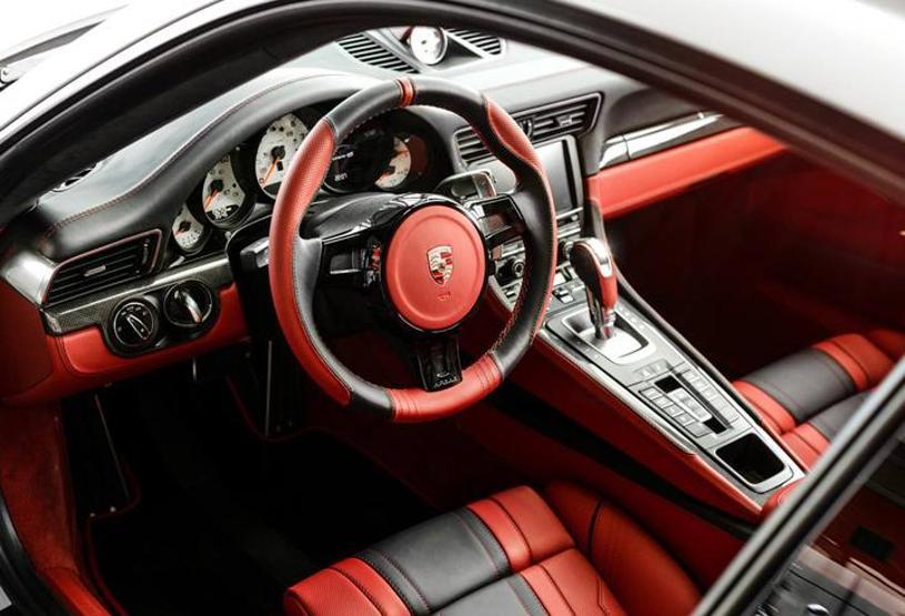 Carlex Design yorumuyla Porsche 911 Carrera 4S