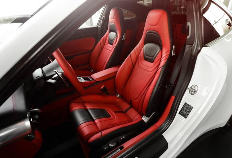Carlex Design yorumuyla Porsche 911 Carrera 4S