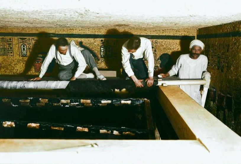 Firavun Tutankamonun gizemli mezar odası