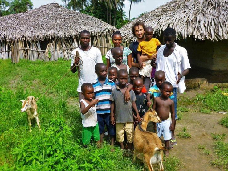 Sen De Gel hayatlarını değiştirdi