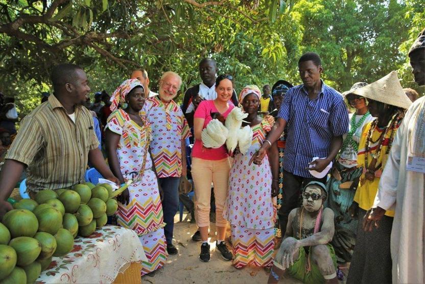 Sen De Gel hayatlarını değiştirdi