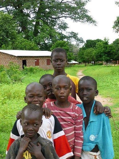 Sen De Gel hayatlarını değiştirdi