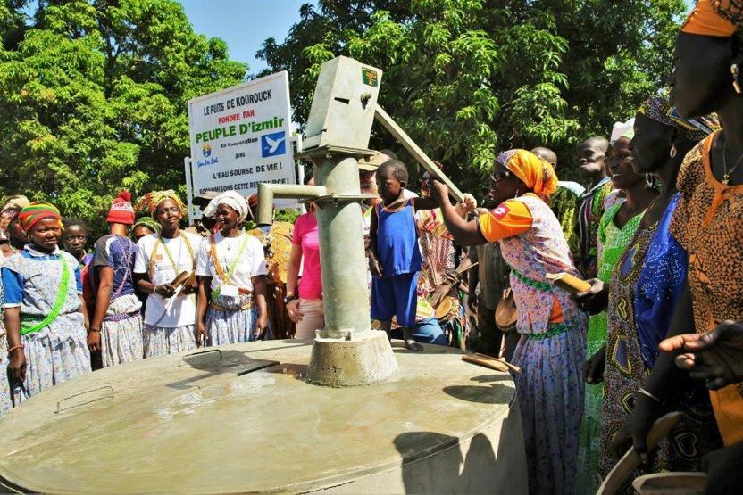 Sen De Gel hayatlarını değiştirdi