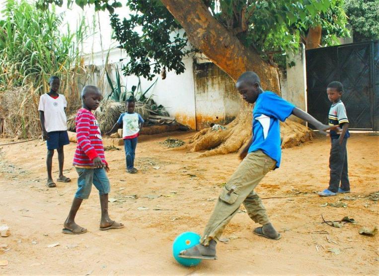 Sen De Gel hayatlarını değiştirdi