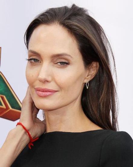 Angelina Jolienin son hali şaşırttı
