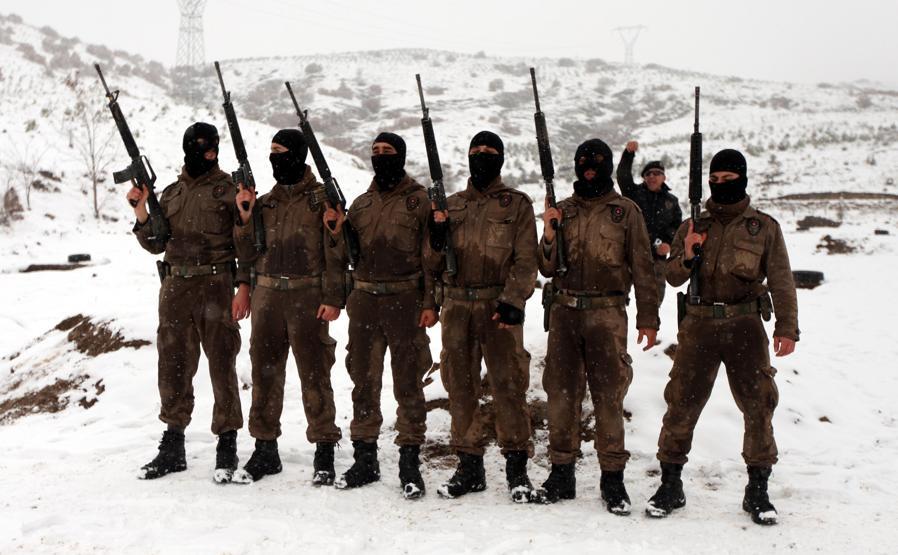 Özel Harekat Polisi olmak için bu aşamalardan geçiyorlar