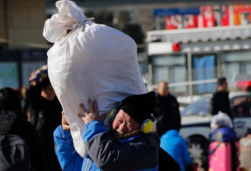 Çinde hava koşulları onbinlerce yolcuyu mahsur bıraktı