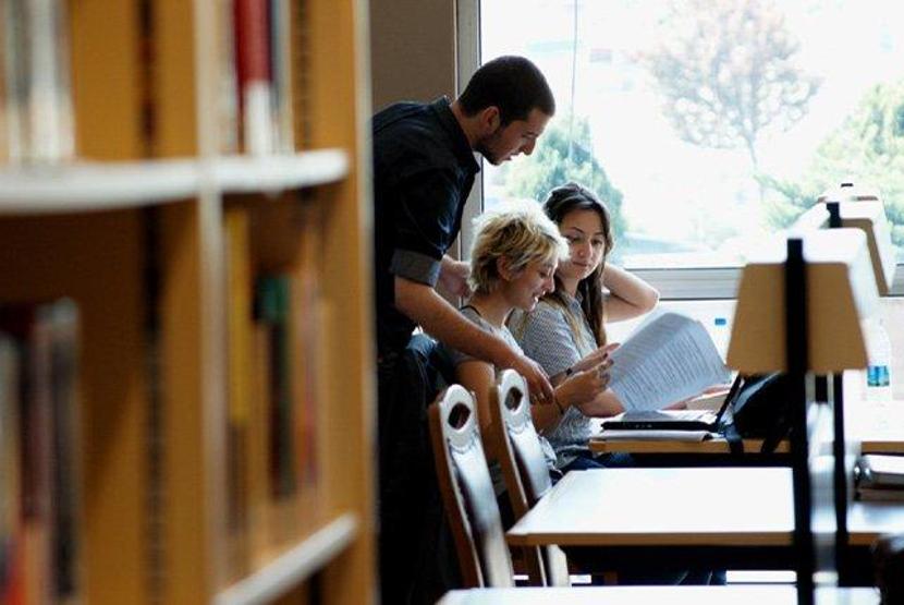 Hukuk fakülteleri arasında en iyi akademik kadroya sahip vakıf üniversitesi hangisi