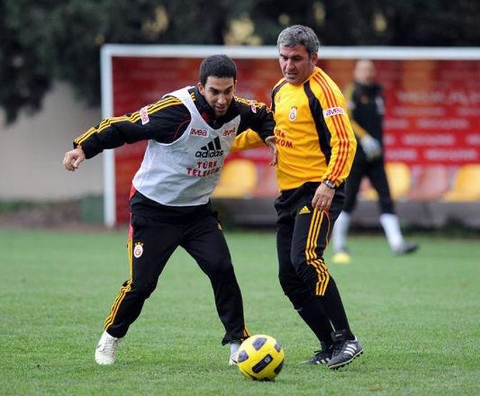 Hagi: Birlikte çok acılar çektik