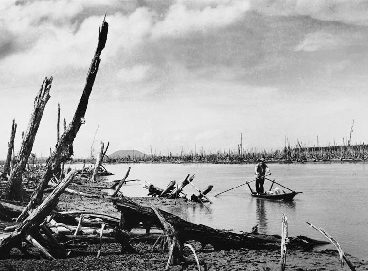 Öteki tarafın çektiği hiç görülmemiş fotoğraflarıyla Vietnam Savaşı