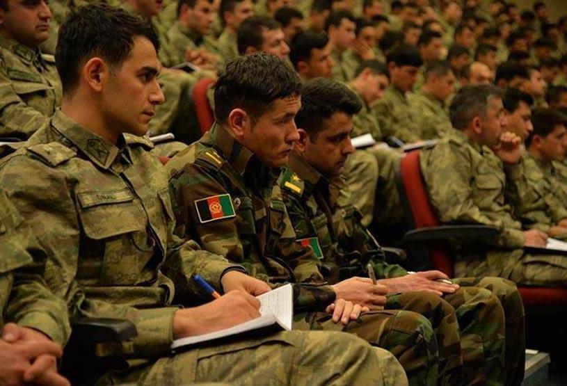 Genelkurmay Başkanı Akar, SAT ve SASları denetledi