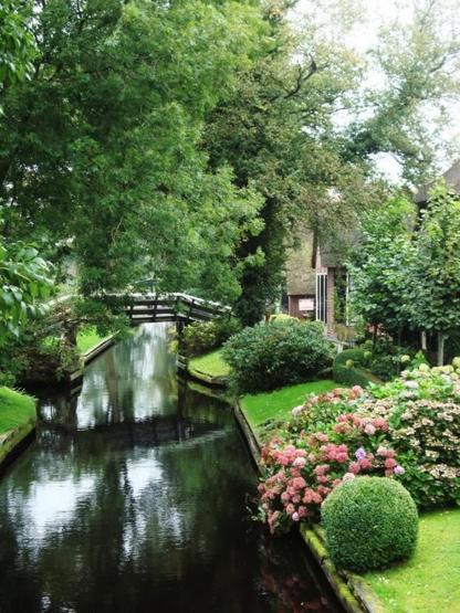 Giethoorn’a nasıl gidilir