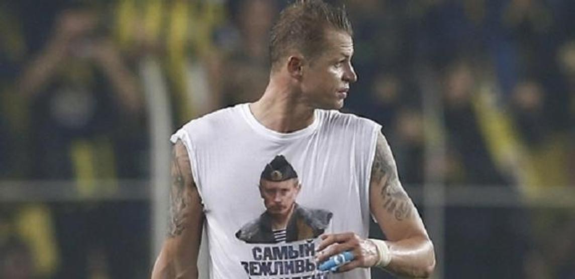 UEFA Putin tişörtü giyen Tarasova ceza için harekete geçti