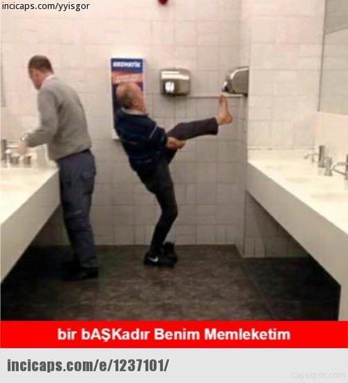 Ayağını kurutan dayı capsleri