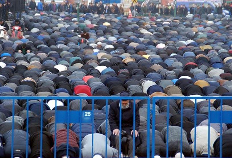 Mehmet Kırkıncının cenazesine 10 bin kişi katıldı