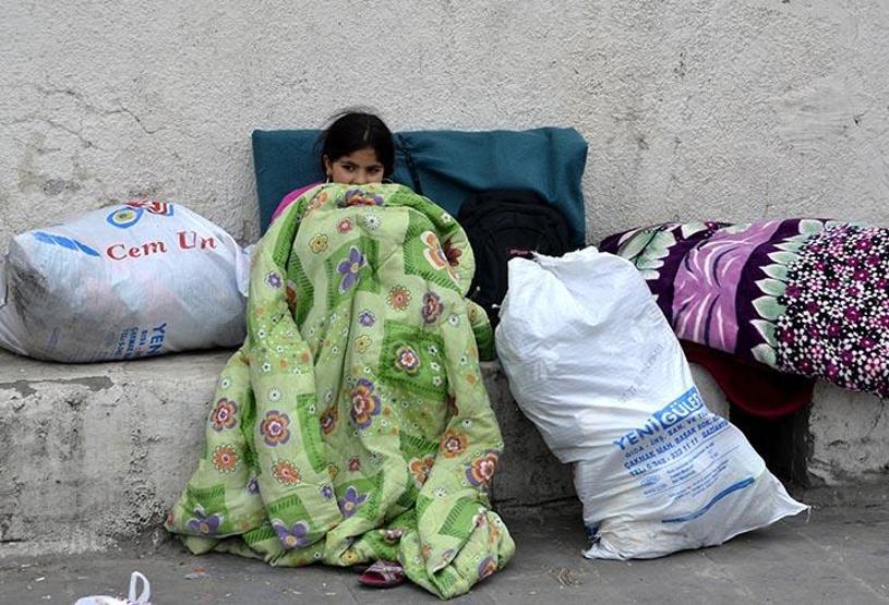 Surdan kaçıp Bağlara gelmişlerdi, yeniden yollara düştüler