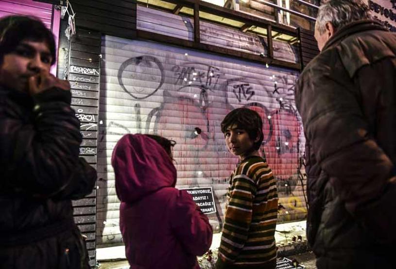 Beyoğlu esnafı: Korkmuyoruz, buradayız, alışmayacağız
