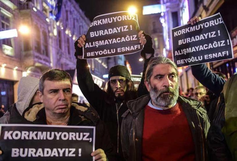 Beyoğlu esnafı: Korkmuyoruz, buradayız, alışmayacağız