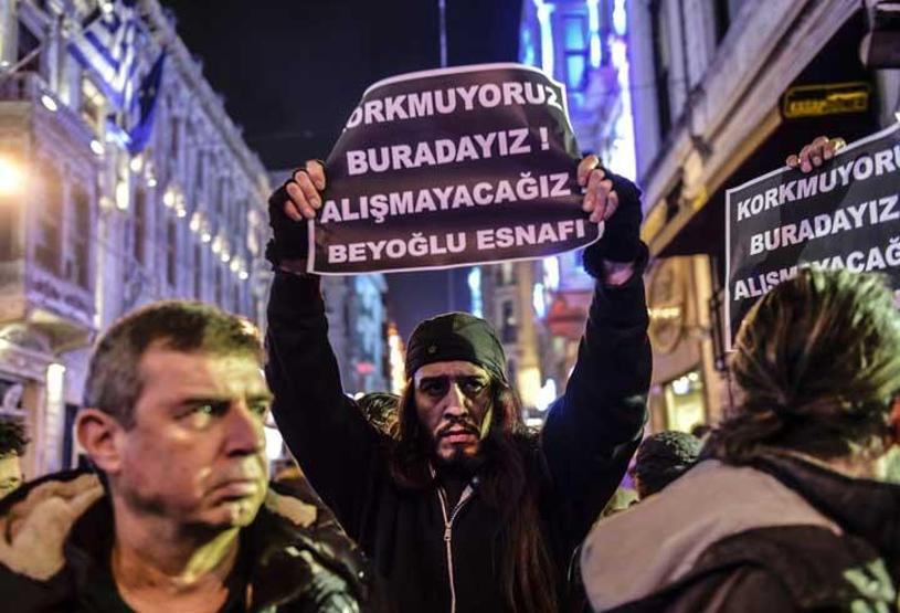 Beyoğlu esnafı: Korkmuyoruz, buradayız, alışmayacağız