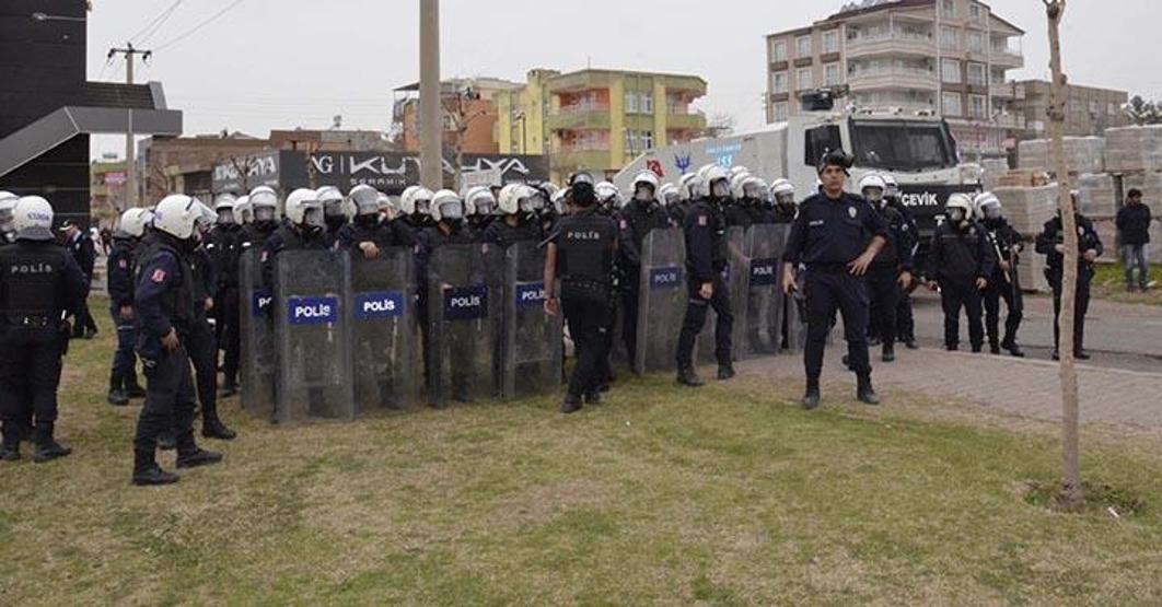 Polisten Nevruz müdahalesi