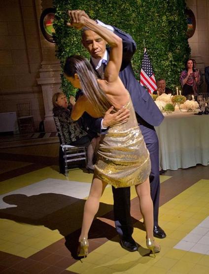 Obama tango yaptı