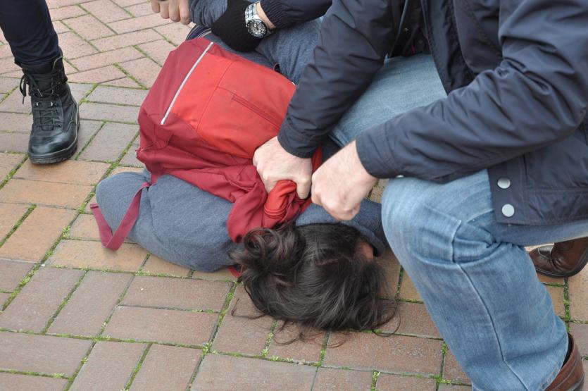 Üniversitede Ensar Vakfı protestosu