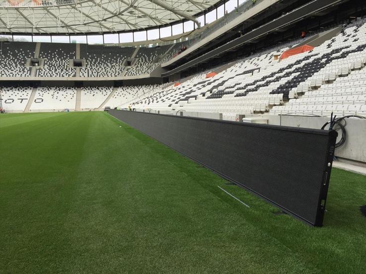 Vodafone Arenada son montajlar yapılıyor