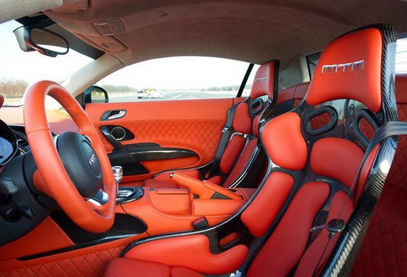 Göz kamaştıran Audi R8