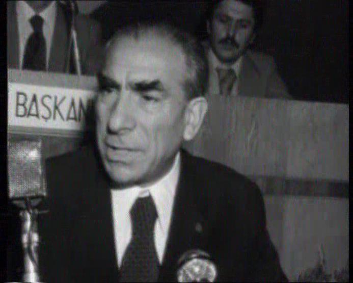 Alparslan Türkeşin ölümünün 19. yılı