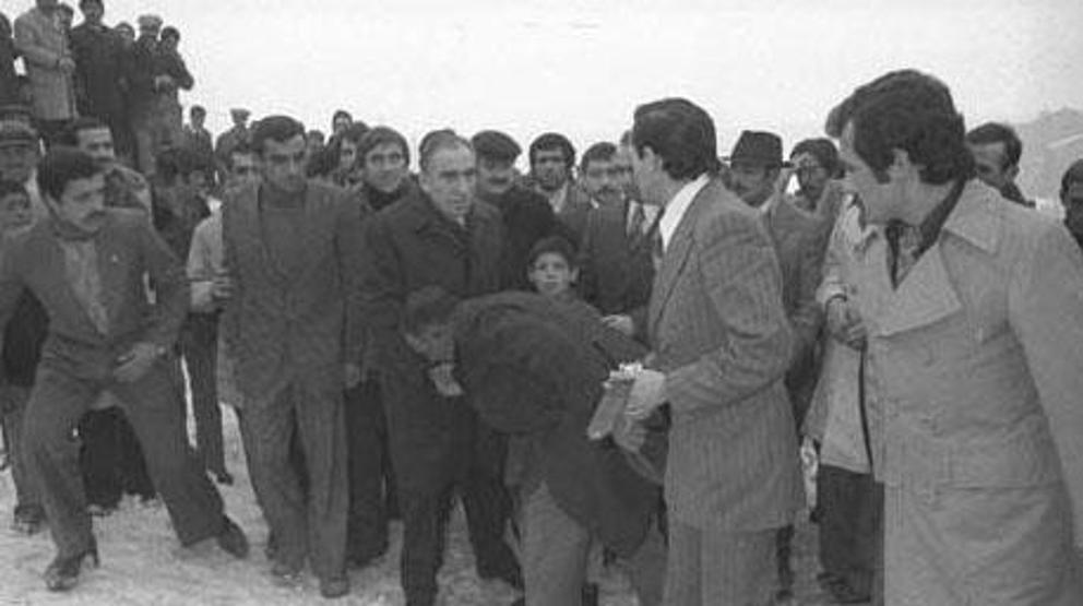 Alparslan Türkeşin ölümünün 19. yılı