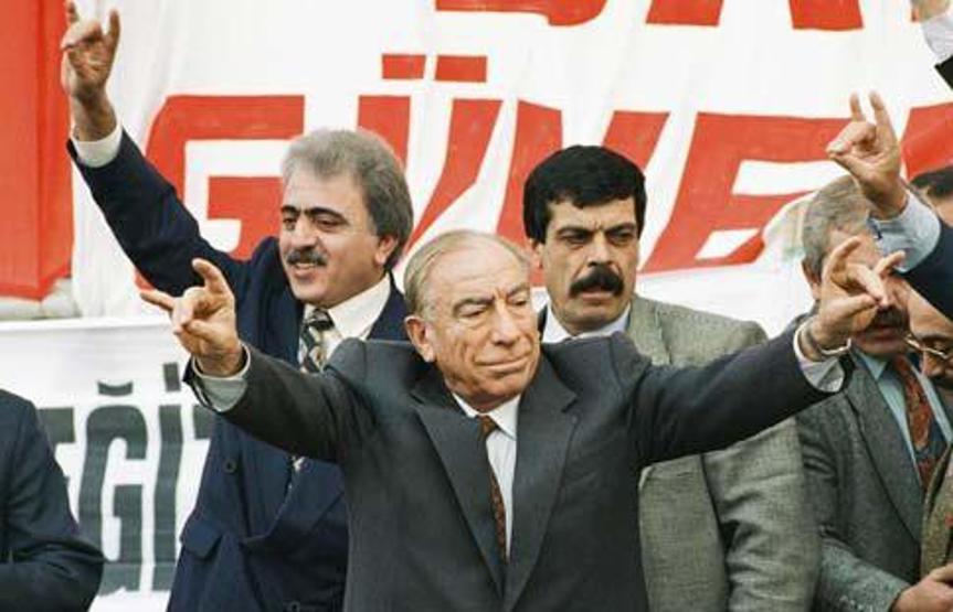 Alparslan Türkeşin ölümünün 19. yılı