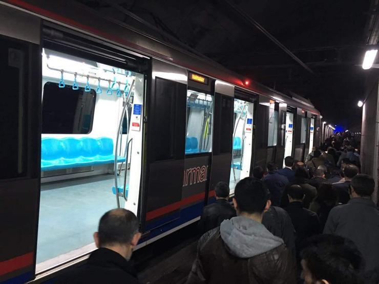 Marmaray raydan çıktı