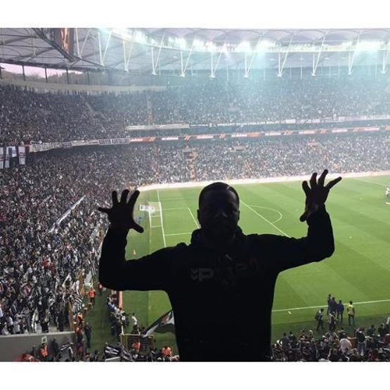 Ünlüler Vodafone Arena’ya akın etti