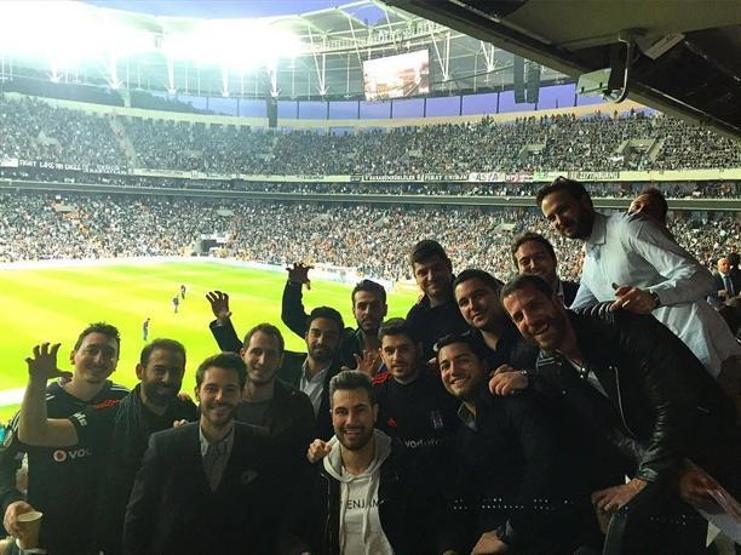 Ünlüler Vodafone Arena’ya akın etti