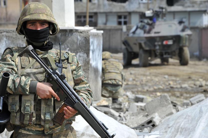 PKKnın cansız mankenleri bulundu
