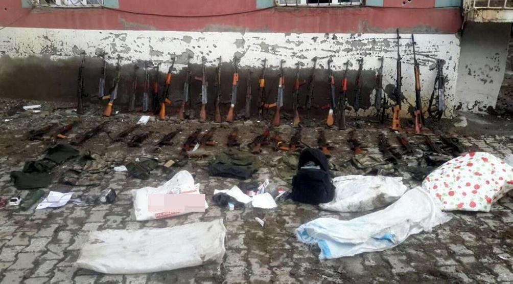 PKKnın cansız mankenleri bulundu