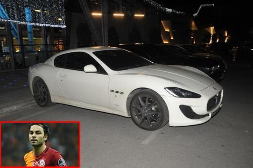Süper Lig yıldızlarının garajlarında hangi otomobiller var