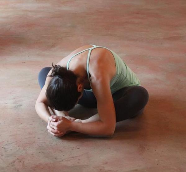 Omurga sağlığınız için 5 kolay yin yoga hareketi