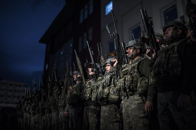 Komandolar Yüksekovadan böyle ayrıldı