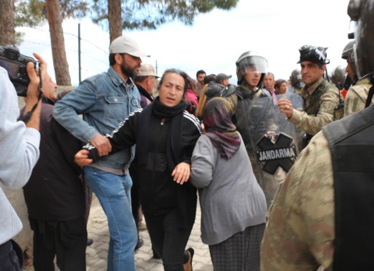 Kahramanmaraşta konteyner kent gerginliği: 18 gözaltı