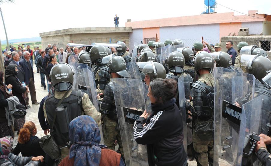 Kahramanmaraşta konteyner kent gerginliği: 18 gözaltı