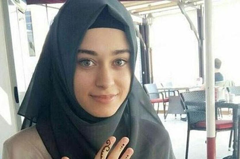 Büşra Ayaydın: Tesettür kararı alırken çok zorlandım