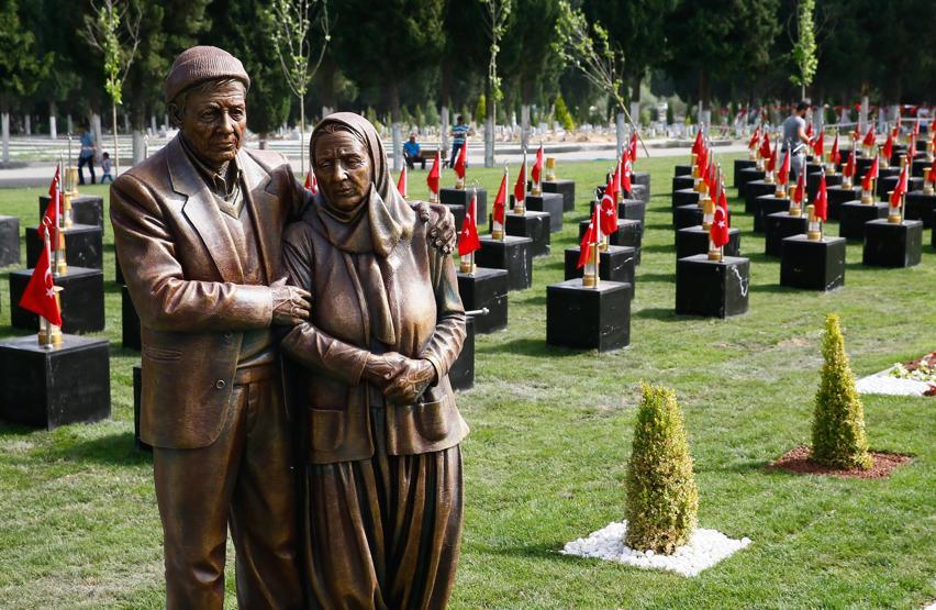Soma maden faciasının ikinci yıldönümünde hüzünlü anma
