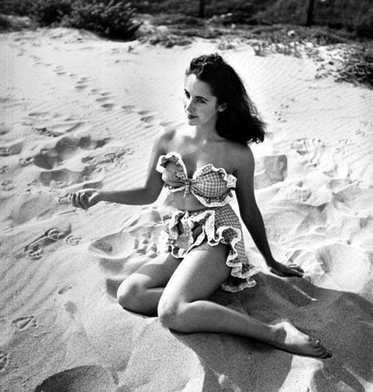 Bikini 70 yaşında